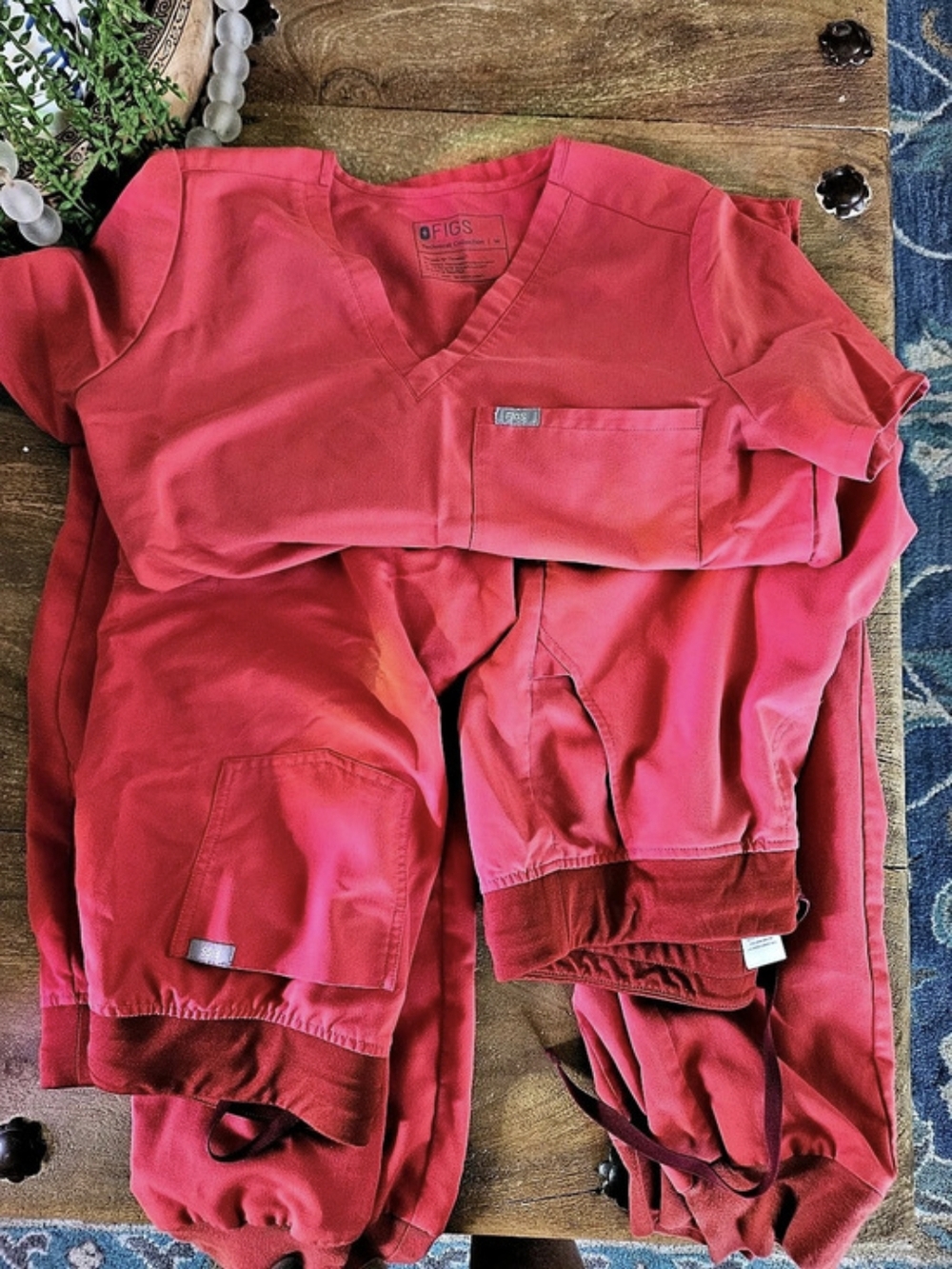 FIGS Technical Collection Scrub Set W/ Extra Set Of Jogger in Clay. Size Medium
